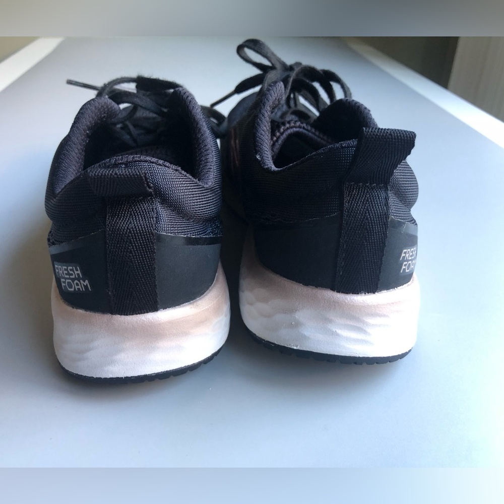 New Balance Fresh Foam Arishi V3 Running Shoes Womens Black Size: US 7 EUR 37.5 - Picture 5 of 14